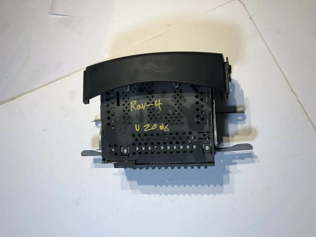 OEM Toyota RAV4 2006-2011 Factory AM FM Radio Stereo CD MP3 Player 86120-42160 by Toyota