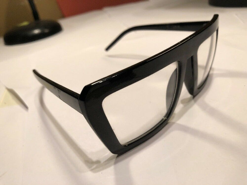 Oversized Black beyeglass Franes