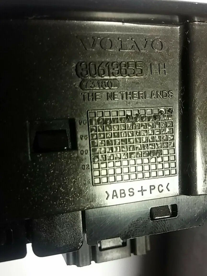 Headlight 2001 00-04 Volvo s40 v40 head light Switch with trim oem 30613942 by Volvo