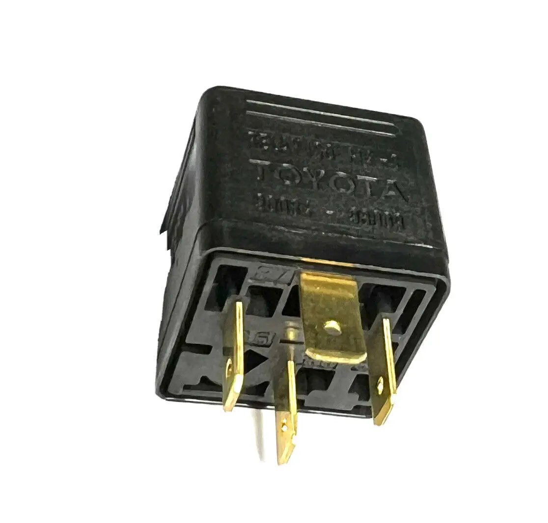 3X FUSE BOX RELAY ISO M4-S TOYOTA 90084-98009 BOSCH 12V 30A 0332014167 by TOYOTA , BOSCH