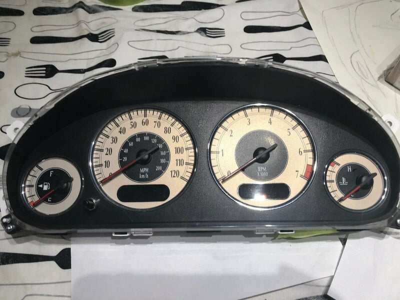 01 02 Chrysler Town & Country Speedometer Instrument Cluster R742AI