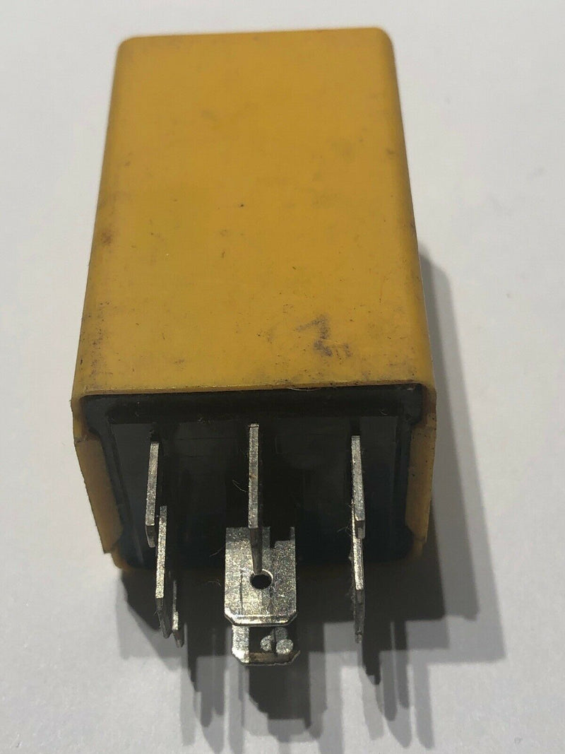 Mopar Chrysler Flasher  Relay 50732   04686795 YELLOW 9 PRONG Dodge Plymouth