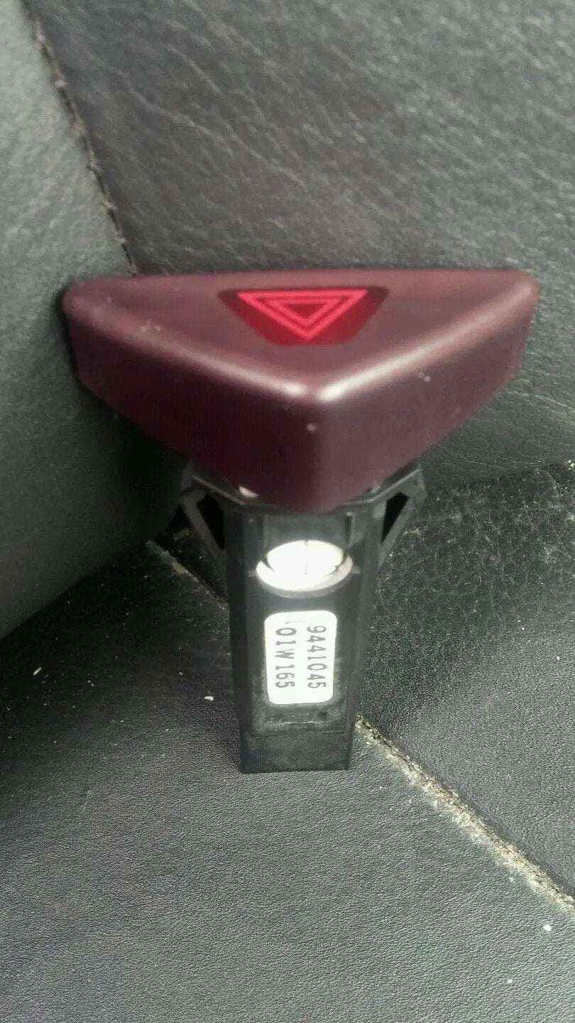 VOLVO S60 V70 XC70 HAZARD EMERGENCY FLASHER SWITCH 9441045 OEM by Volvo