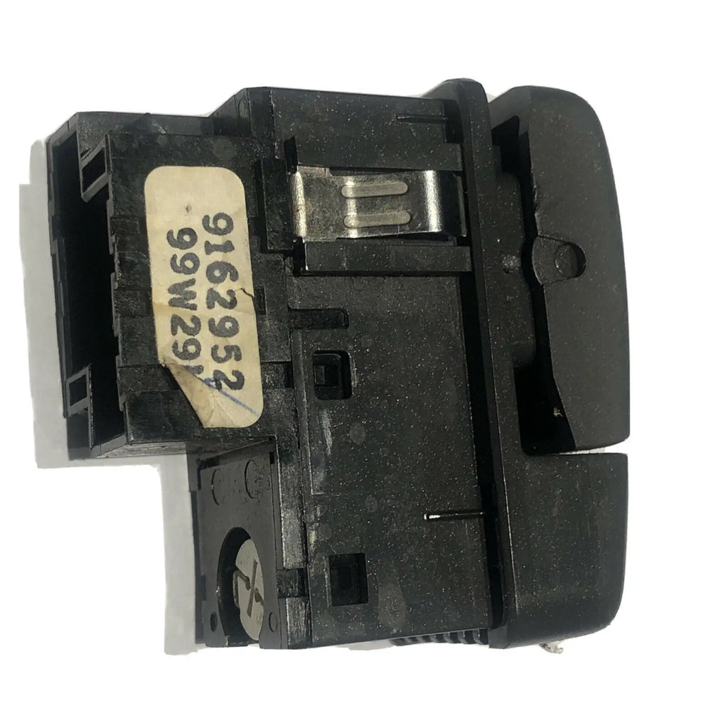 DEFROST SWITCH 2003 C70 P/n: 9162952 R242114 by VOLVO