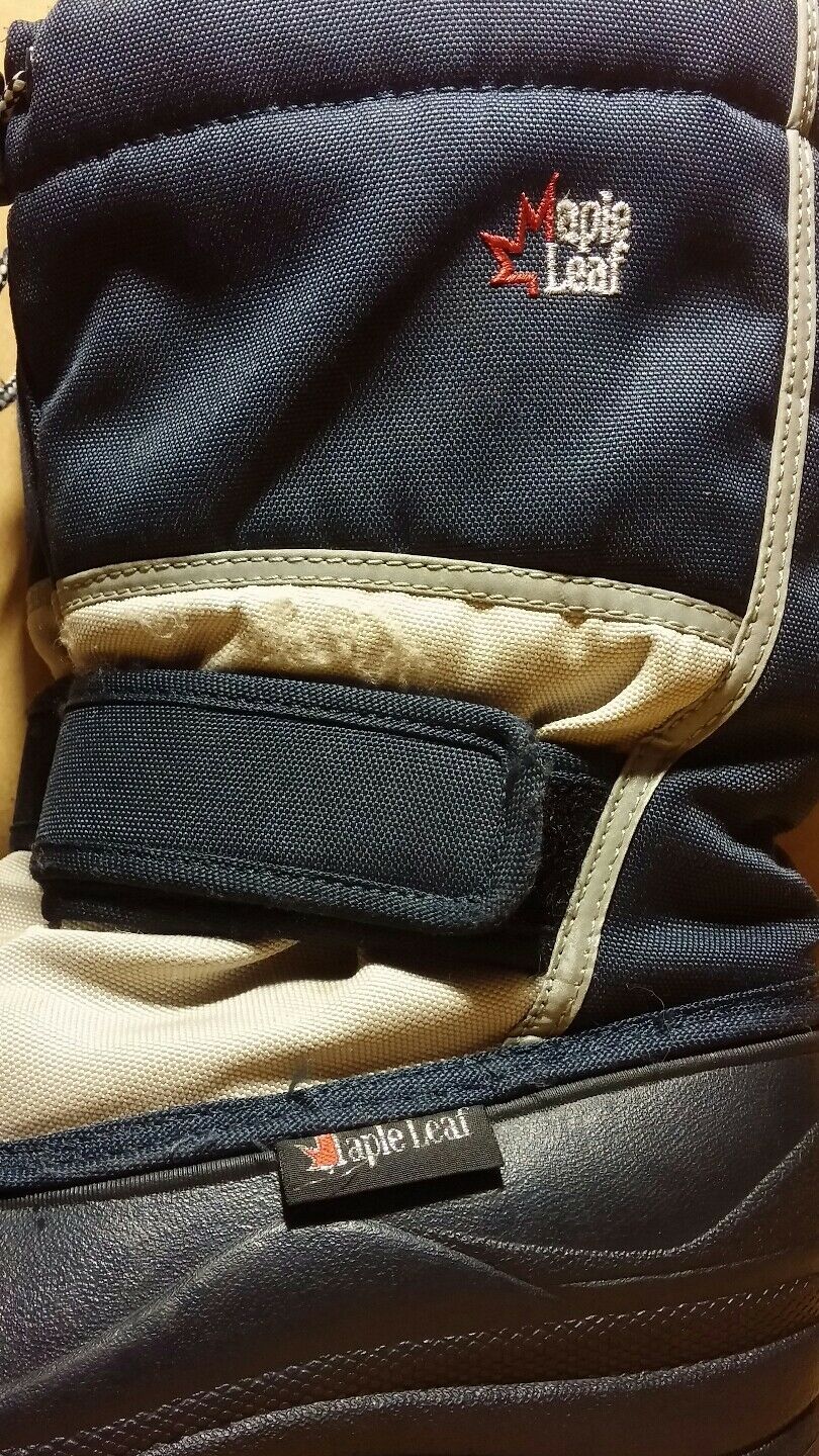 BOY SIZE 4 RUBBER/CANVAS WINNER SHOER NAVY BLUE & BEIGE MADE CANADA GOOD & CHEAP
