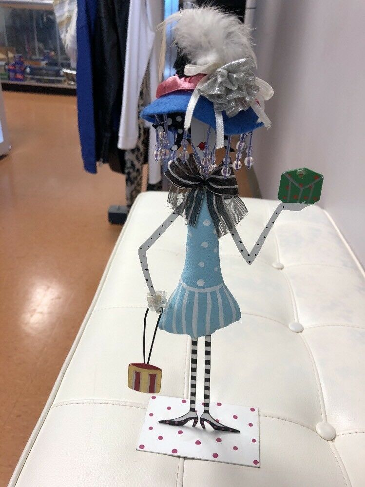 Fashion Bag Lady Fixture With 30s Fashion Hat