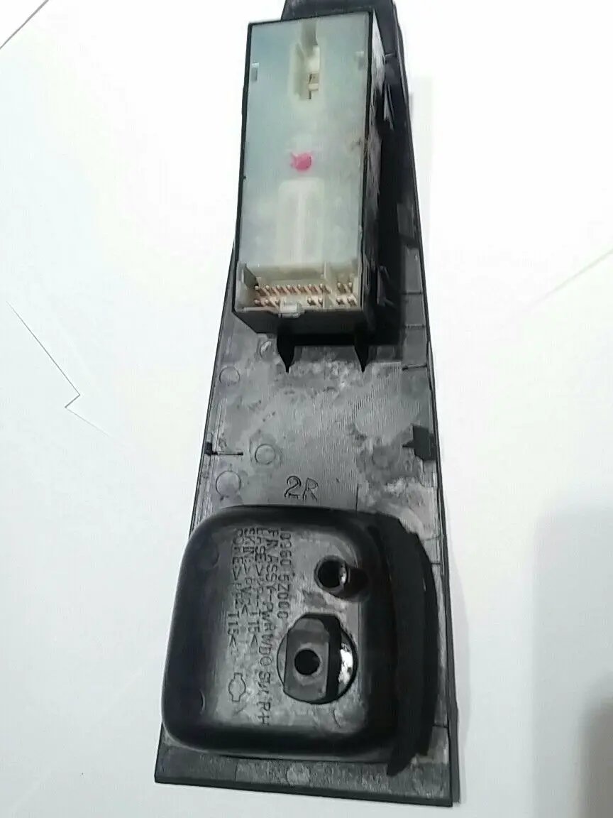 Nice 04 05 06 07 08 09 NISSAN QUEST PASSENGER/RIGHT FRONT POWER WINDOW SWITCH OE by Nissan