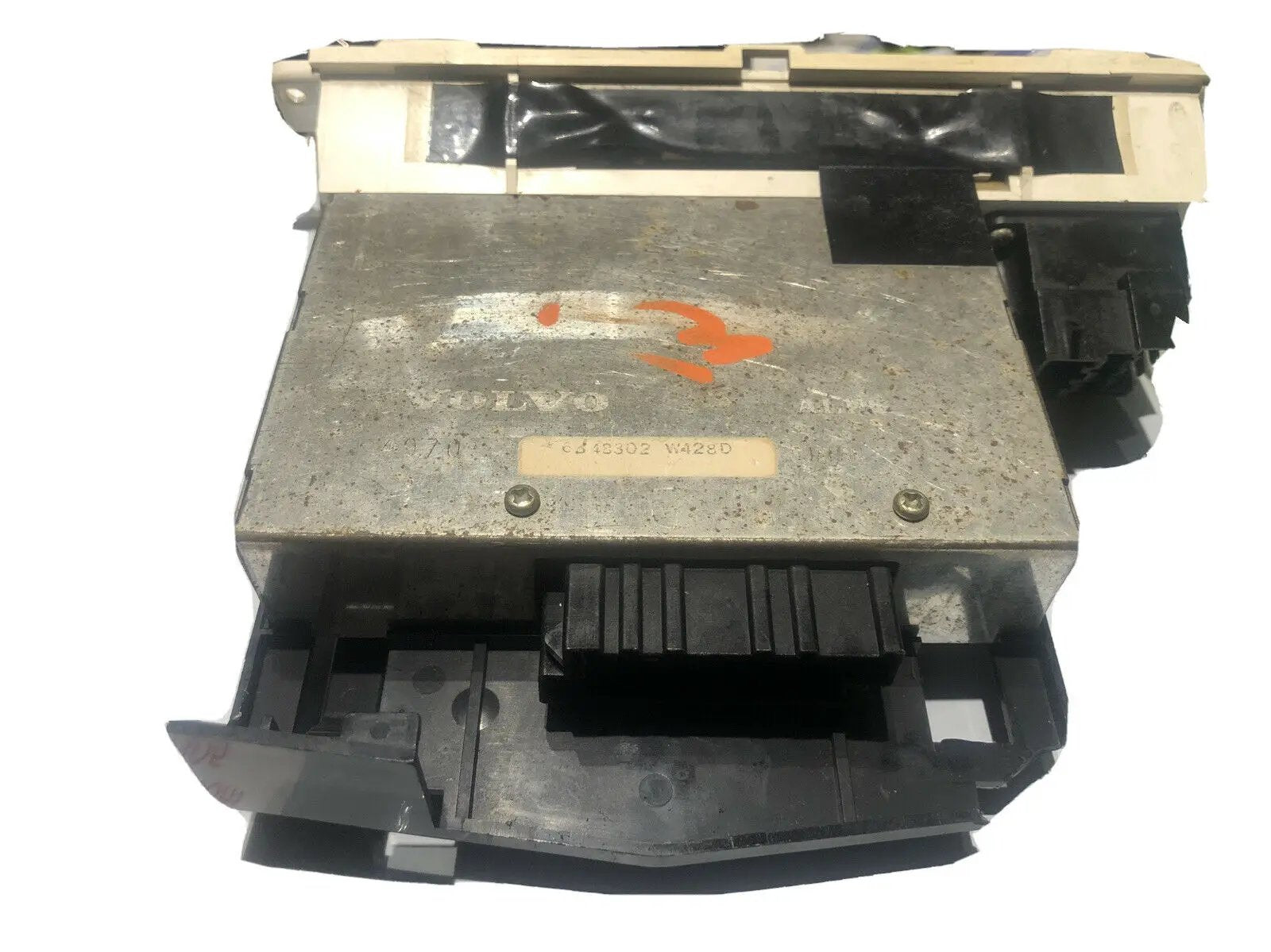 940 Volvo AC Heater Temperature Climate Control Unit Part# 6848302 W415D OEM by Volvo