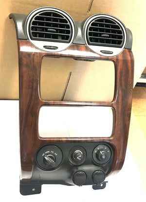 05-09 GMC Envoy Denali 4X4 Radio AC Heater Control Dash Bezel Woodgrain Trim