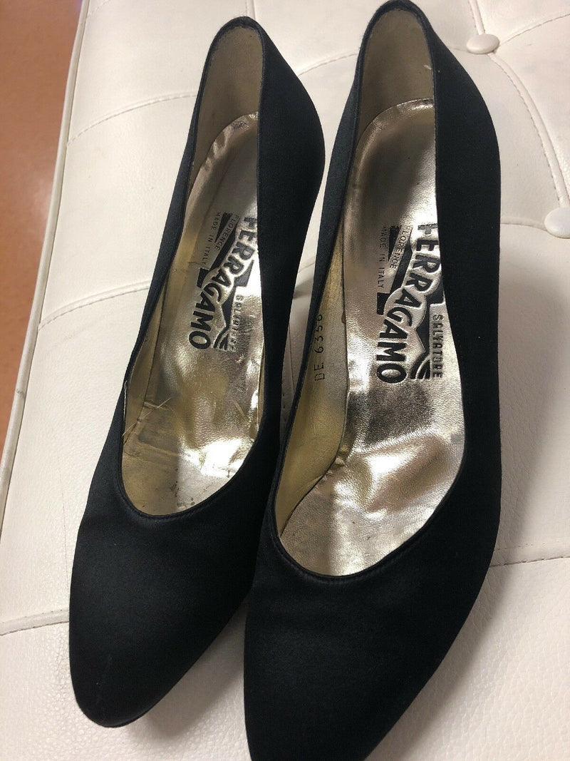 Salvatore Ferragamo Black Nylon Classic Pumps 7 B Italy