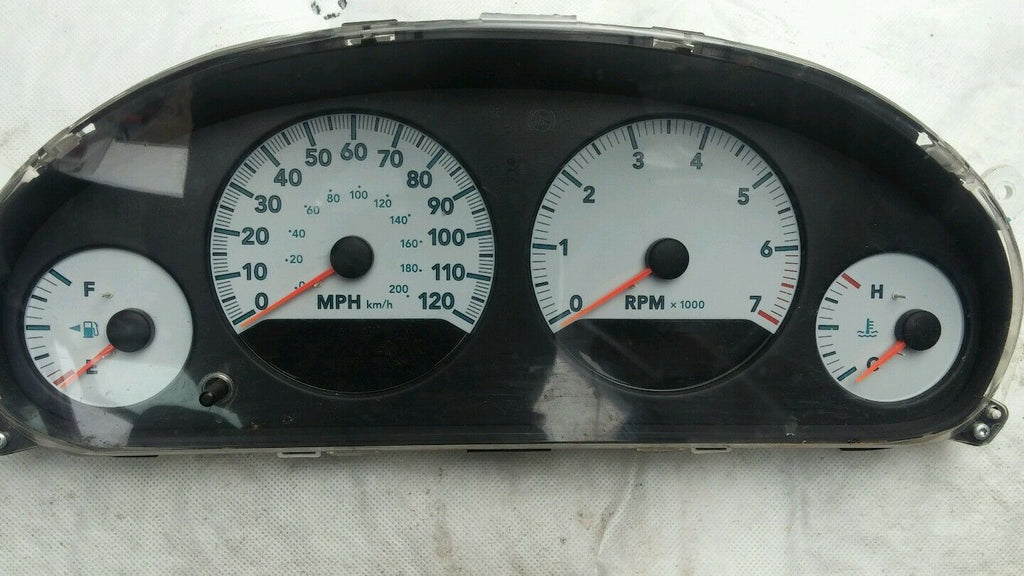 2005 OEM DODGE GRAND CARAVAN ODOMETER SPEEDOMETER TACHOMETER GAS GAUGE CLUSTER