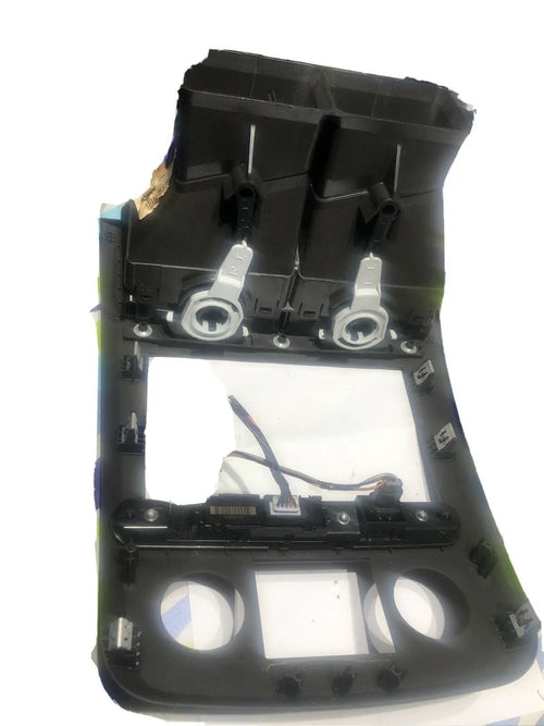 08 09 10 SATURN OUTLOOK CENTER DASH RADIO TRIM BEZEL W/ AC VENTS 25887199 OEM by Saturn