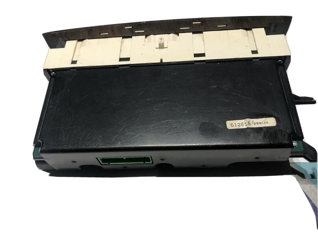 612656 | VOLVO OEM A/C TEMP CLIMATE CONTROL PANEL UNIT SWITCH BUTTONS by OEM