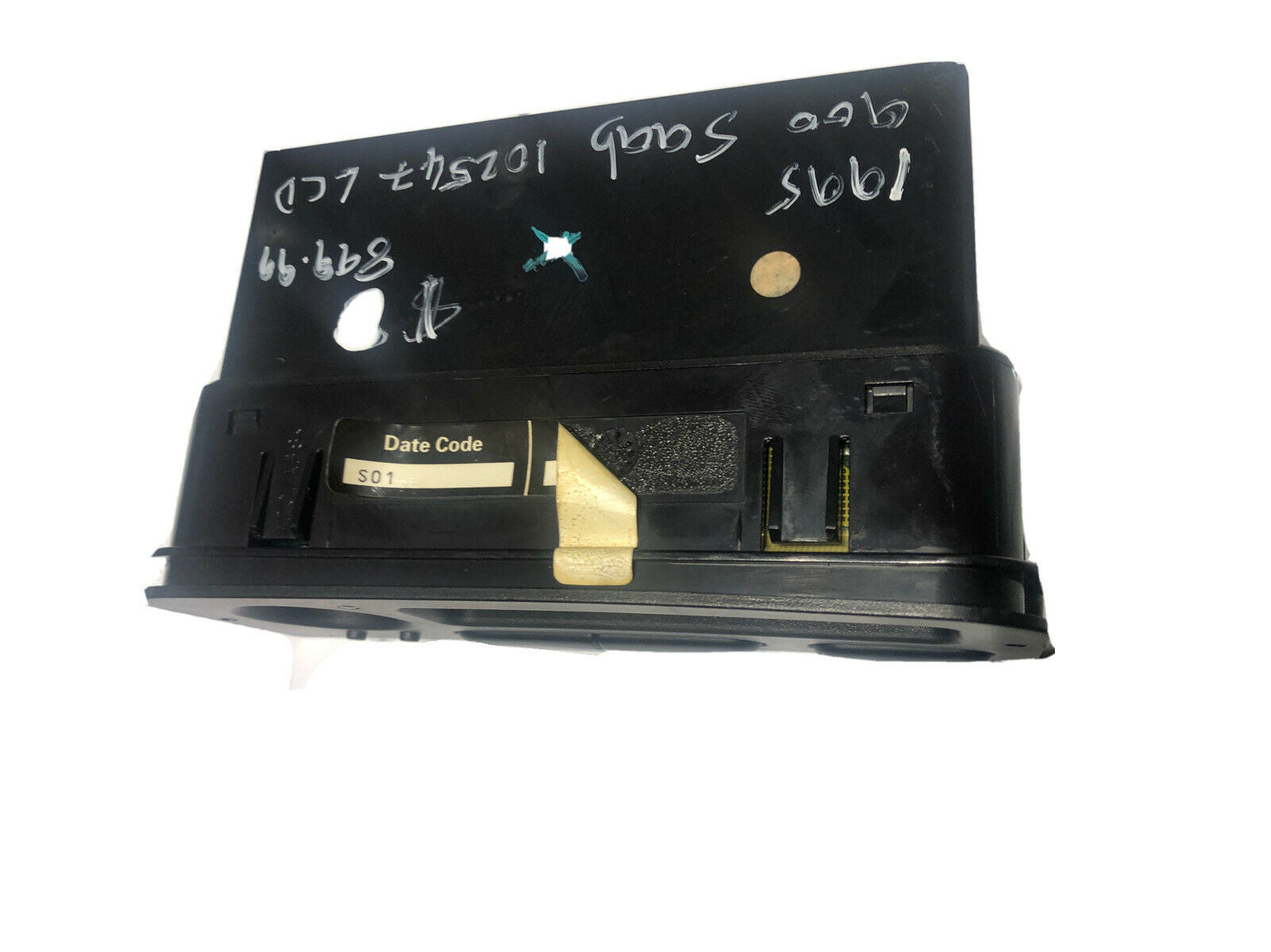 1995 900 INFORMATION SCREEN WITH ANALOG CLOCK