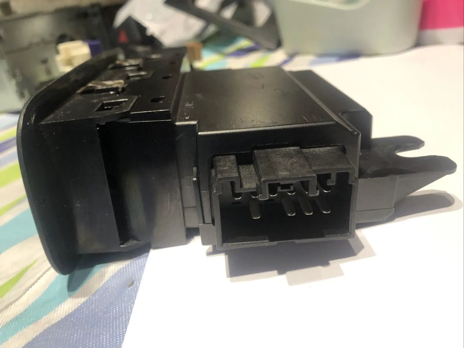 VOLVO XC70 2005 POWER WINDOW SWITCH 5586N3RUA OEM by Volvo