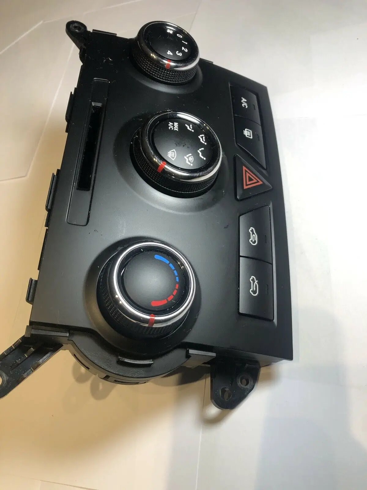 2011 KIA SORENTO A/C HEATER TEMPERATURE CLIMATE CONTROL P/N 97250-1U250 by KIA