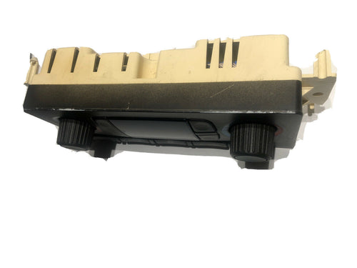 03 04  Silverado Suburban Tahoe Yukon AC HEATER TEMPERATURE CLIMATE CONTROL 2004