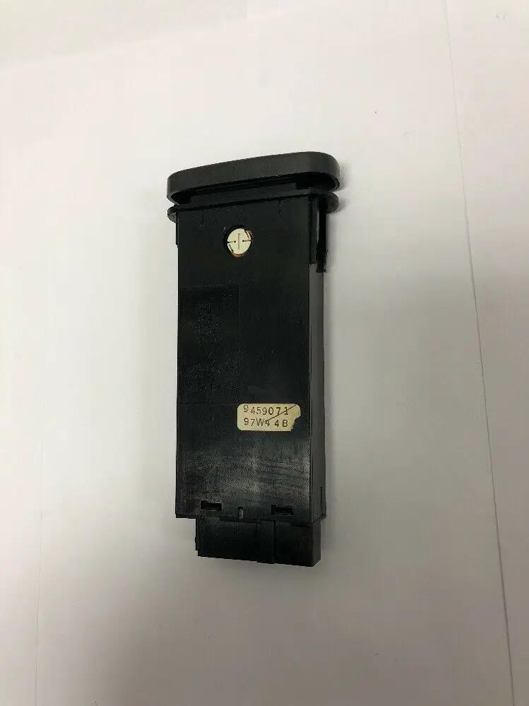 Like-new/;VOLVO S70 V70 / 98-04 VOLVO C70 Hazard Switch 9459071 8622091 6849843 by Volvo