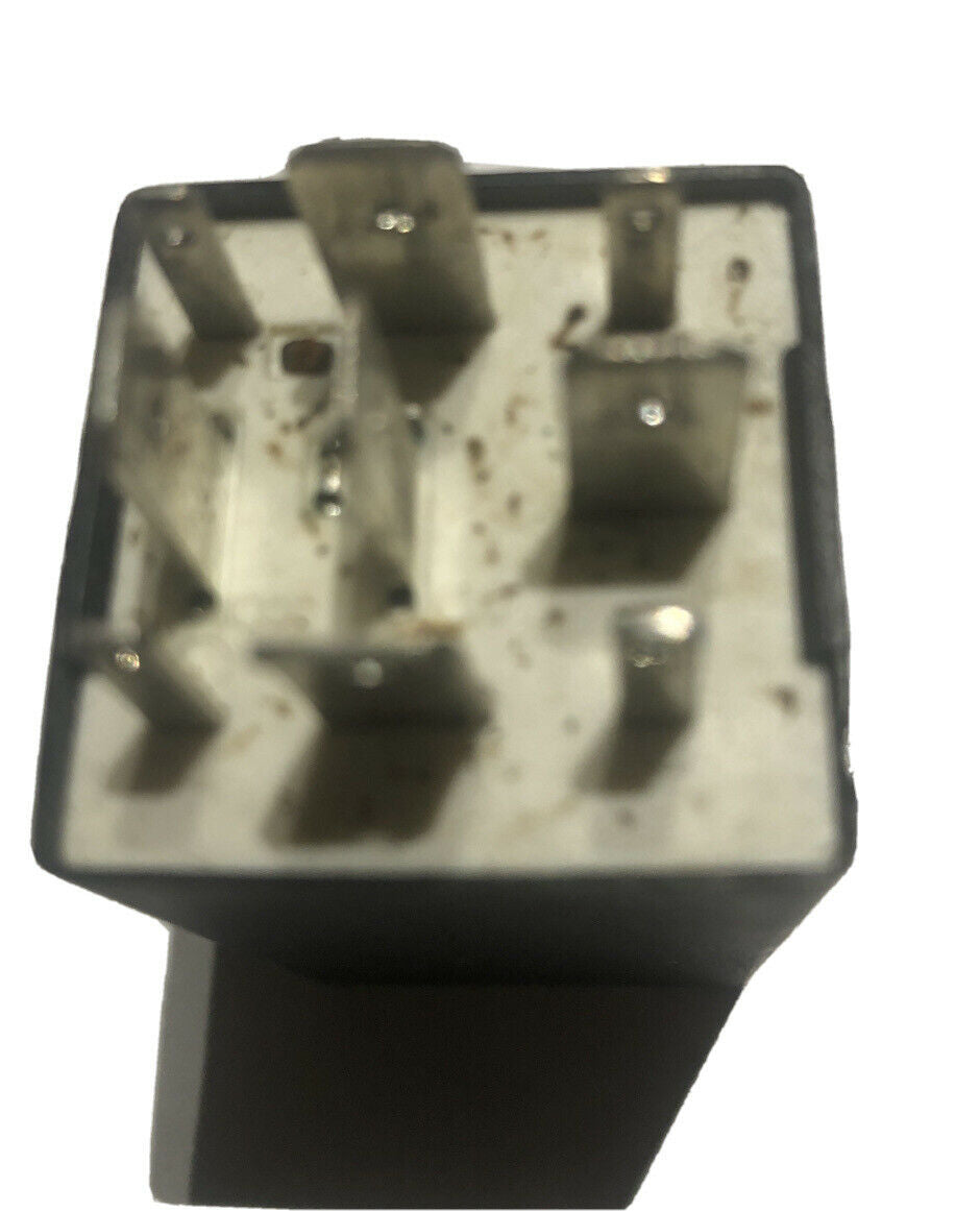 Relay Golf Audi 3A0927181 3AO927181 3A0 927 181 61233005 Nr.175