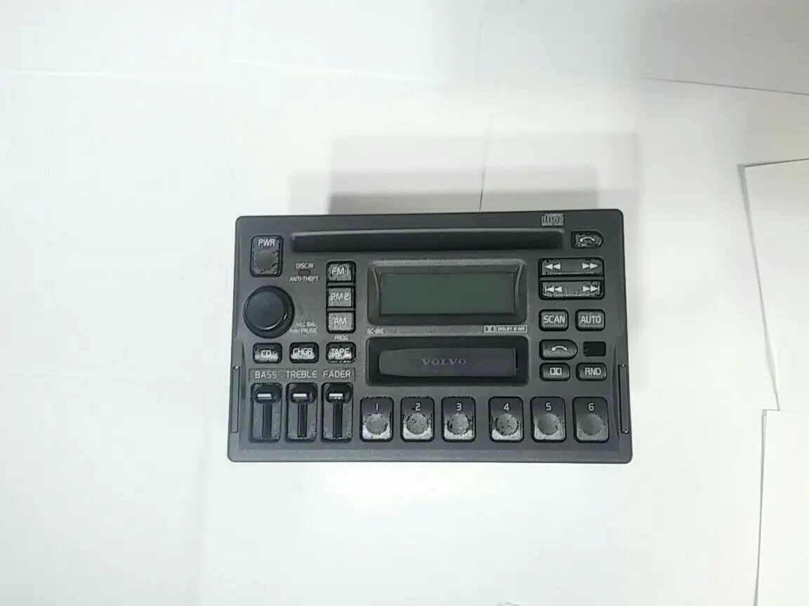 98-00 99 volvo v70 s70 v70xc v40 s40 CD & cassette player radio w code 3533771 by VOLVO