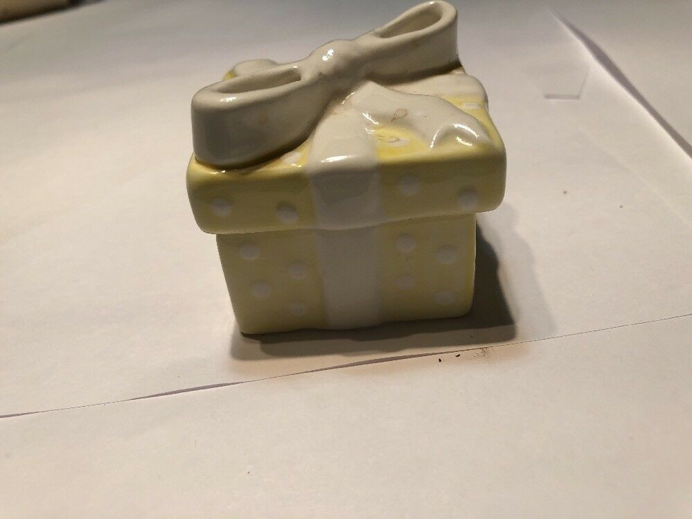 May Co Square Ceramic Trinket Box,White/Yellow Ribbon Gift.