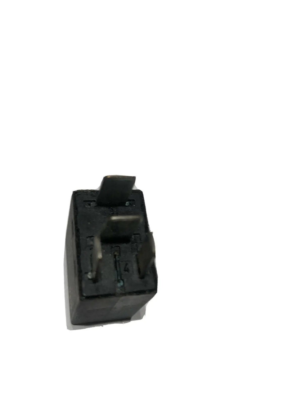 99 00 01 02 SAAB 9-3 93 CONVERTIBLE GM TYCO RELAY 90508807 OEM by General Motors