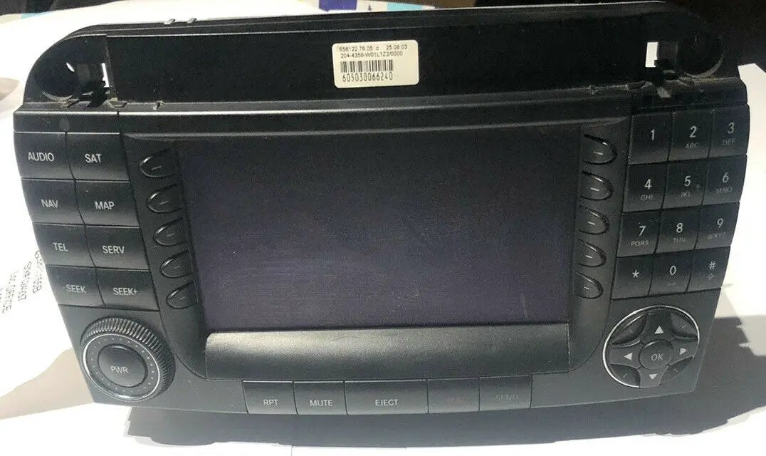 OEM RADIO 2006 MERCEDES ML350 NAVIGATION 1648200679 CD PLAYER by MERCEDES-BENZ