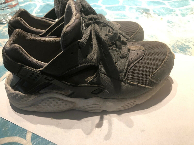 Nike Huarache Run Little Kids Wolf Grey & Sunset Pulse Green  Shoes Youth Size 1