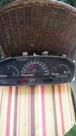 2000 Dodge Caravan Instrument Cluster Speedometer Tachcometer gas gauge OEM GO