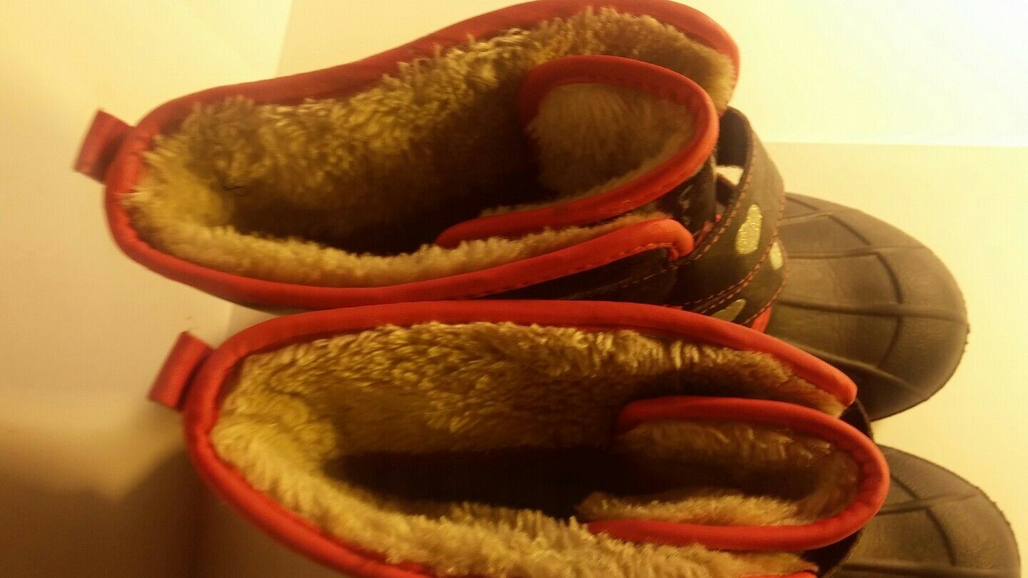 Girls boot, Hello Kitty, USA size 5, black & pink, EUR 37.5, MEX 24 (550418889).