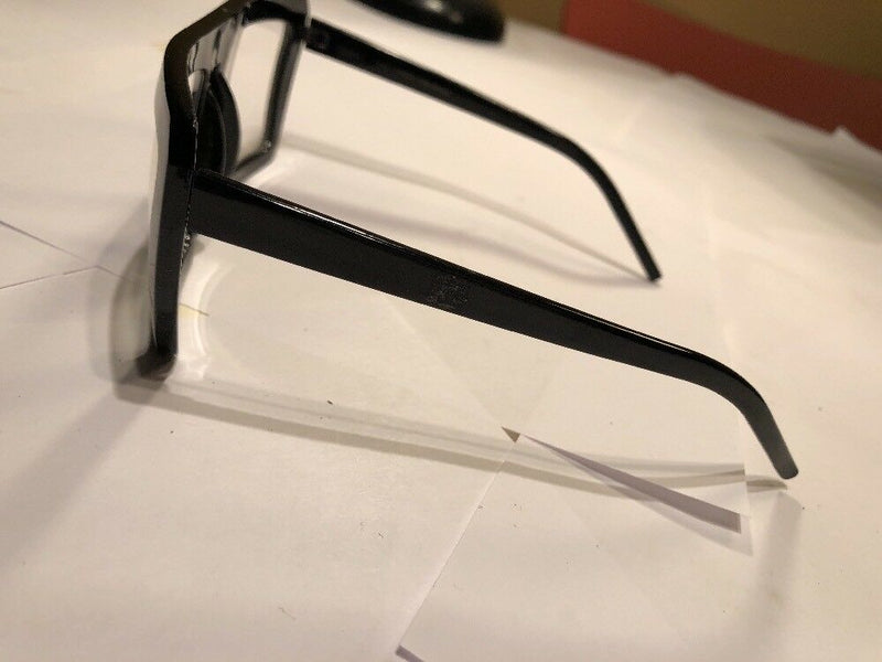 Oversized Black beyeglass Franes