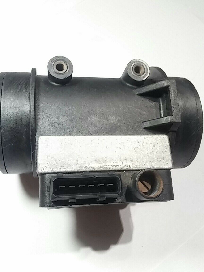 Like-new Mass Air Flow Meter Sensor MAF Volvo 85-95 240 245 740 760 940 3517020