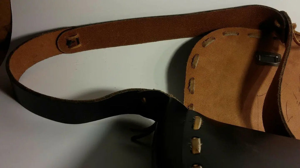WOMEN'S BLACK GENUINE LEATHER PURSE NON BRAND, SIZE 3X11X8, STROP 16 INCHES by NONE/NADA