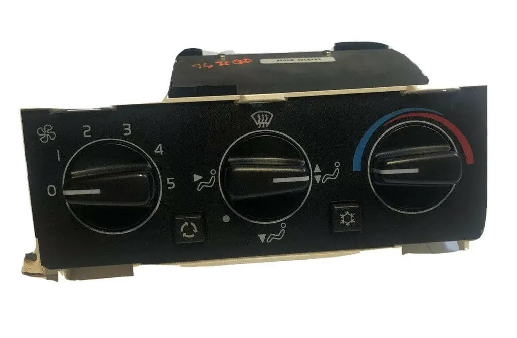 740 Volvo AC//Heater (HVAC)Climate Control Unit Part# 3522217 1991-1995 940/740 by Volvo Made By ALPS