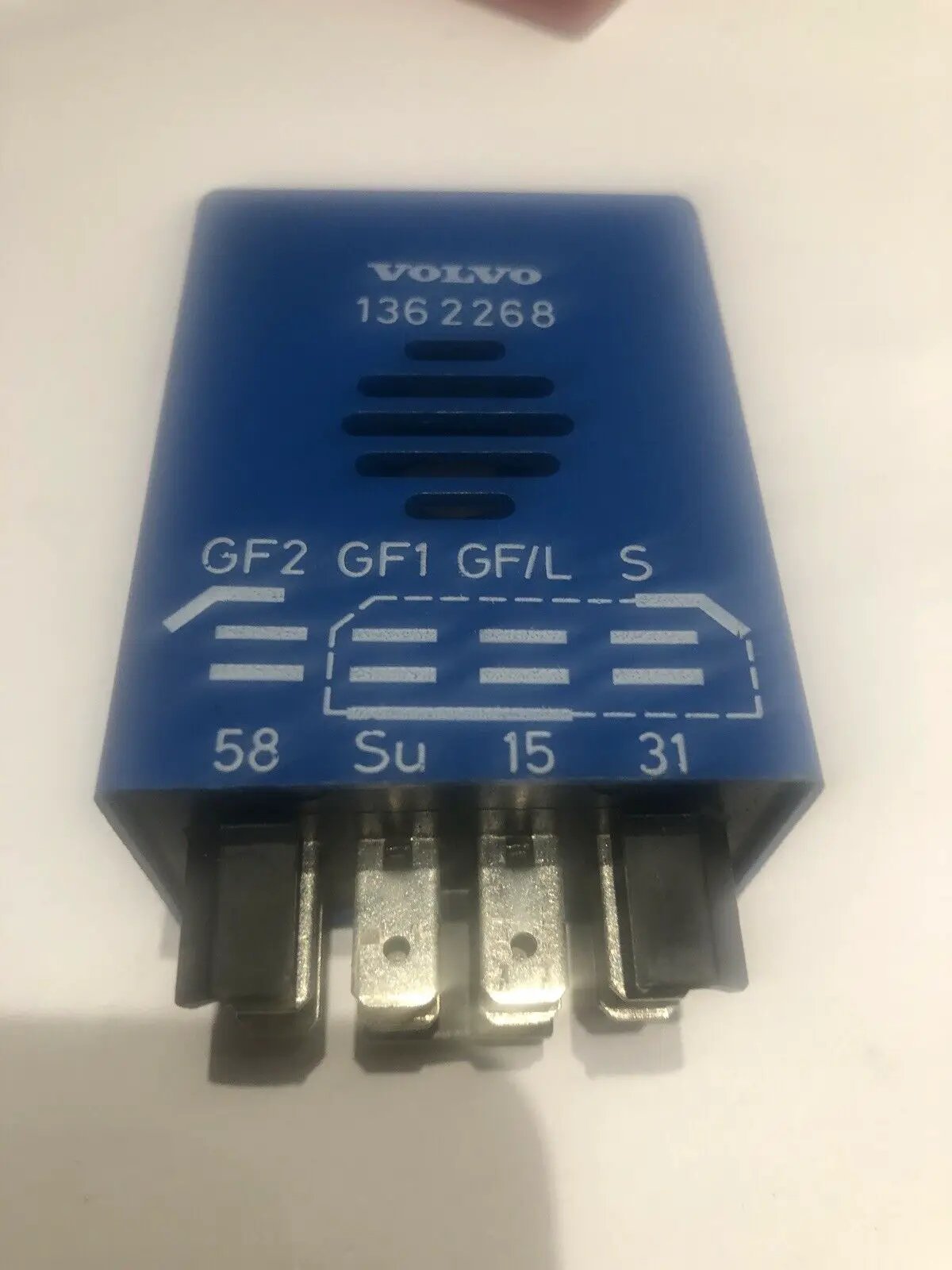 Volvo 240 260 740 760 780 940 OEM Seat Belt Seatbelt Reminder Relay Fuse 1362268 by Volvo