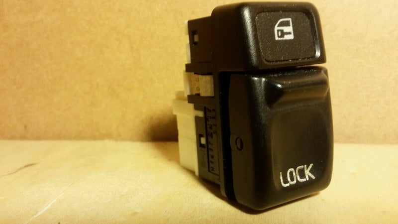 VOLVO premium 1996-1998 850, and 1993-1997 S90  DOOR LOCK SWITCH OEM 9148483