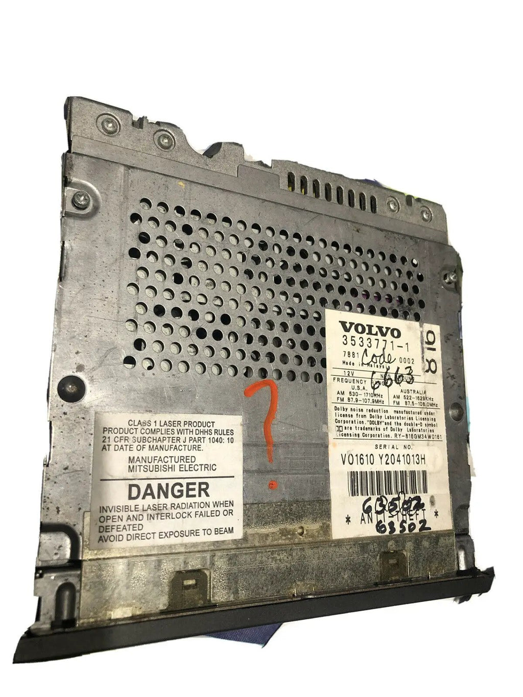 97-04 Volvo 40 70 Factory Radio CD Cassette Player 3533771-1 OEM SC-816 & CODE by Volvo