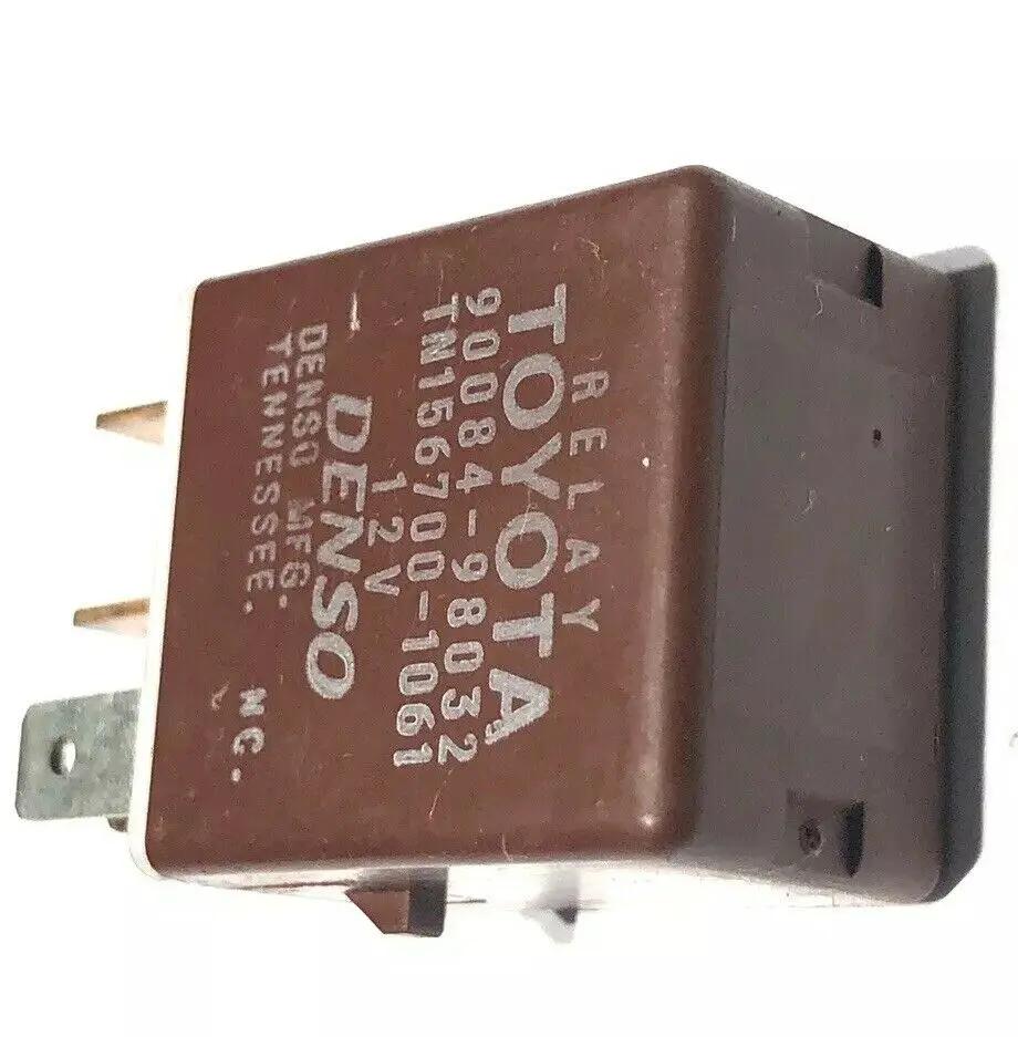 DENSO TOYOTA RELAY 90084-98032 by DENSO