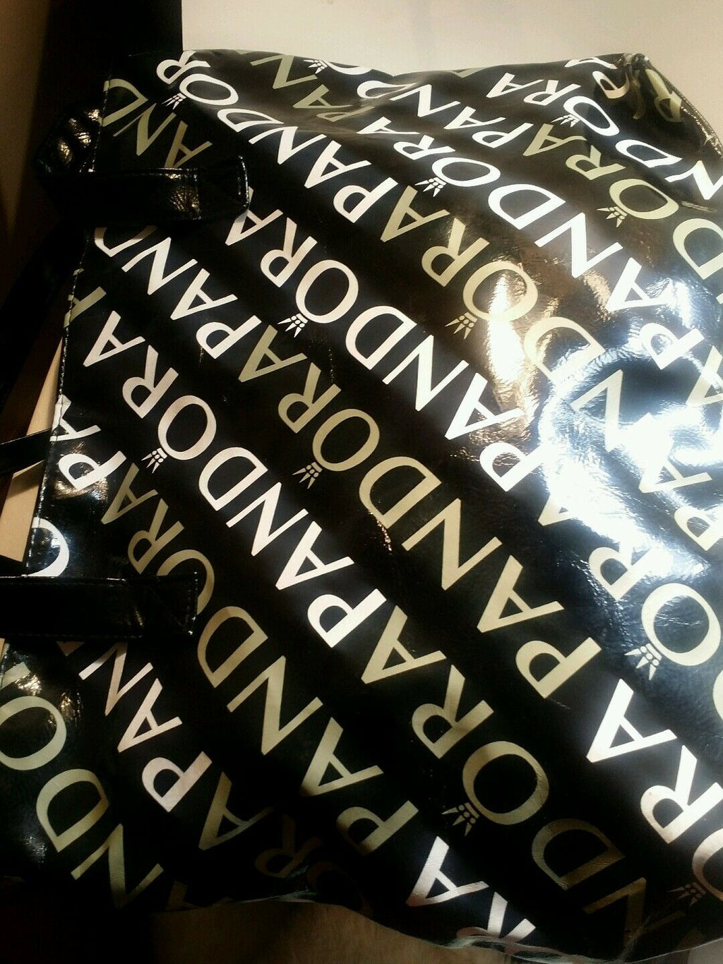 LIMITED EDITION PANDORA (JEWELRY)~ Black~ Vinyl~ Handbag~ Tote~ Bag~ Purse