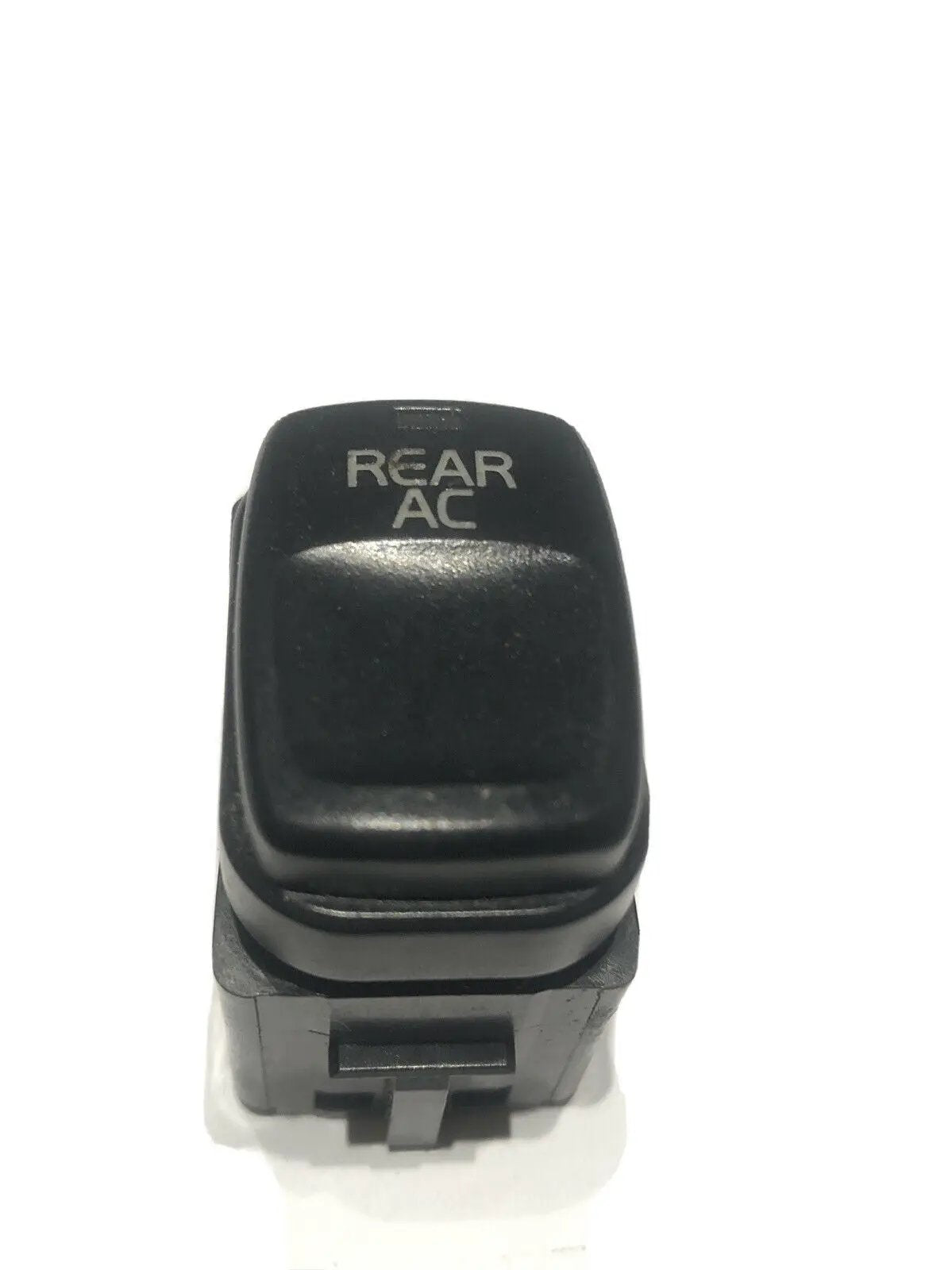 8691518 Volvo Rear AC Switch Feats XC90 by Volvo
