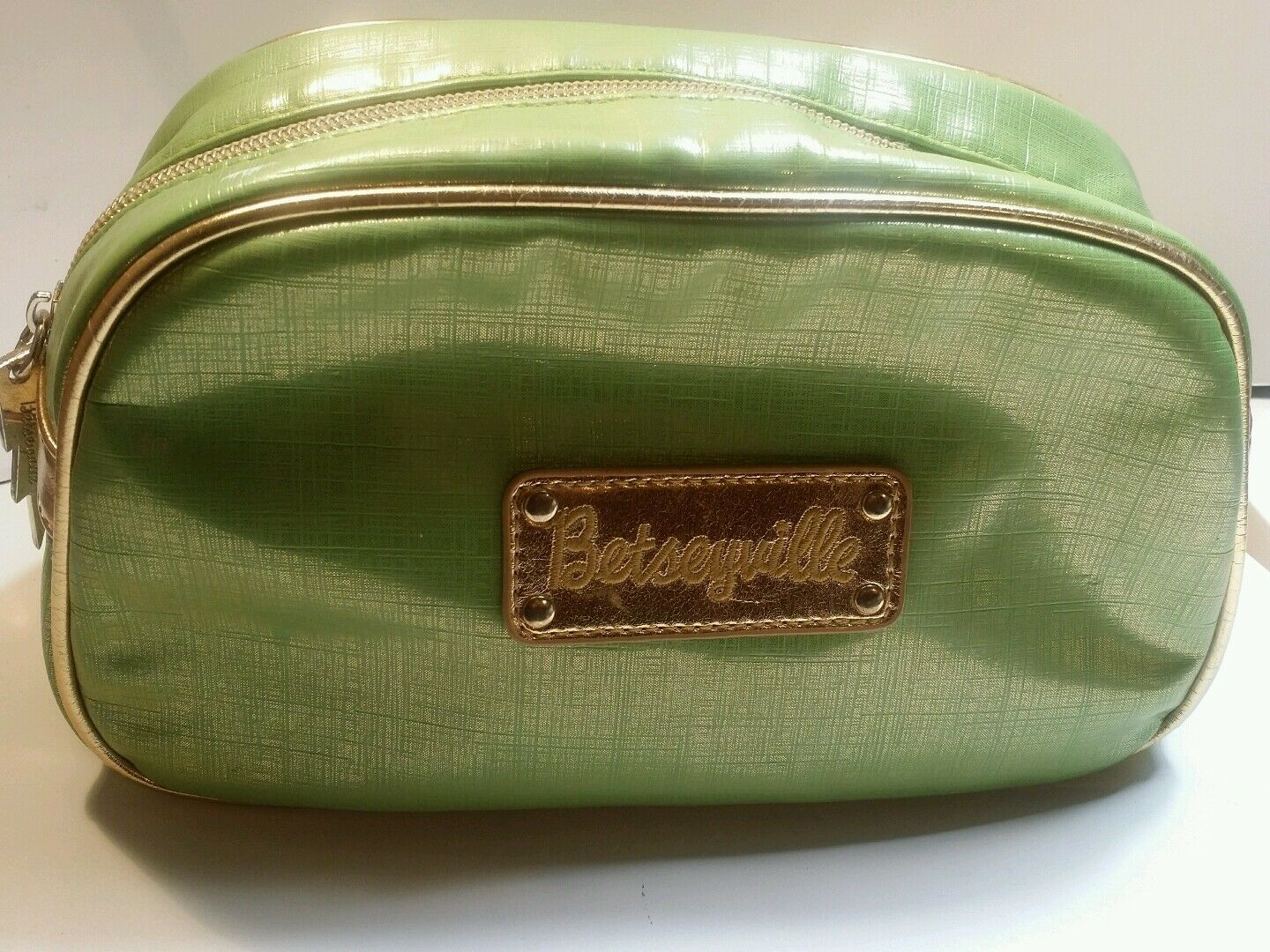betseyville green makeup bag