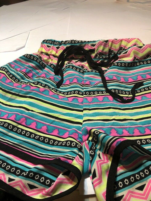 Youth Tribal Shorts Size M Rue21