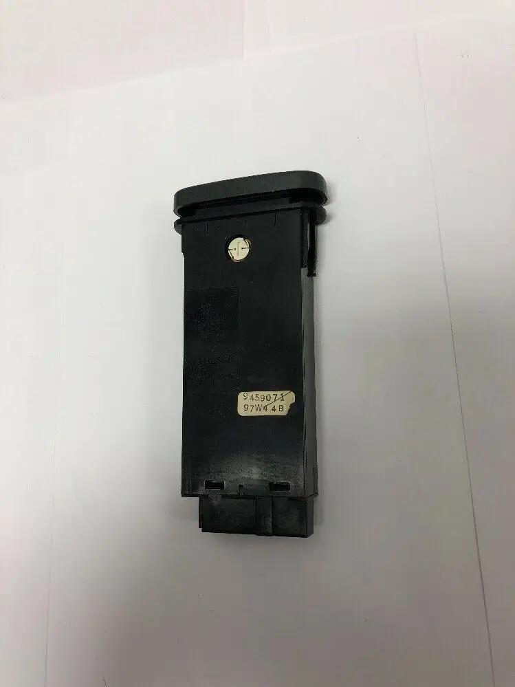 Like-new/;VOLVO S70 V70 / 98-04 VOLVO C70 Hazard Switch 9459071 8622091 6849843 by Volvo