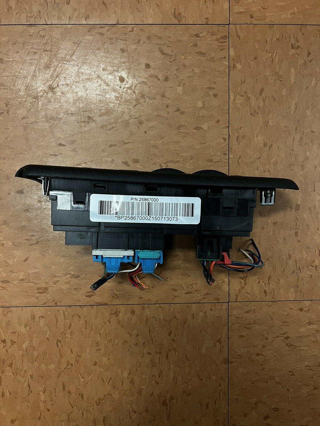 2006-2009 Chevy Trailblazer Driver Side Power Window Master Switch 25861575