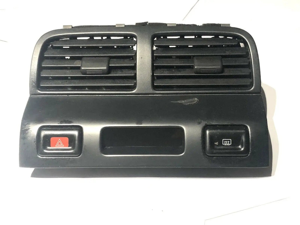 95-99 NISSAN MAXIMA BLACK CENTER DASH VENT SWITCH BEZEL 6875040U10 trim panel by Nissan