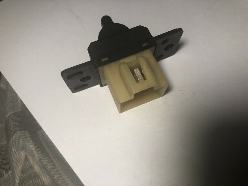 PASSENGER POWER WINDOW SWITCH 2001-2007 Town Country and Grand Caravan 2001-07