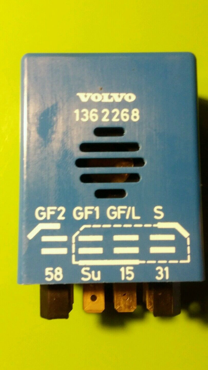 5SA 004 396-00 Volvo Seat Belt Reminder Relay Hella 1362268