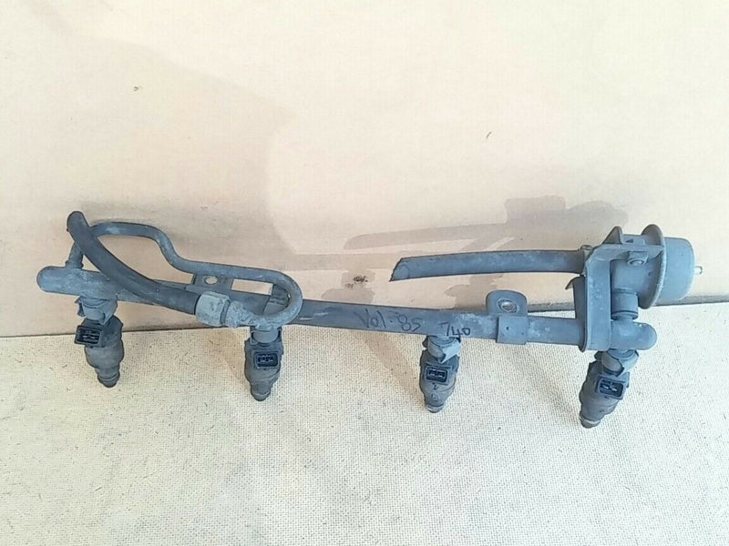 1985 OEM VOLVO 740 COMPLETE FUEL RAIL WITH 4 INJECTORS, FUEL PRESSURE REGULATOR