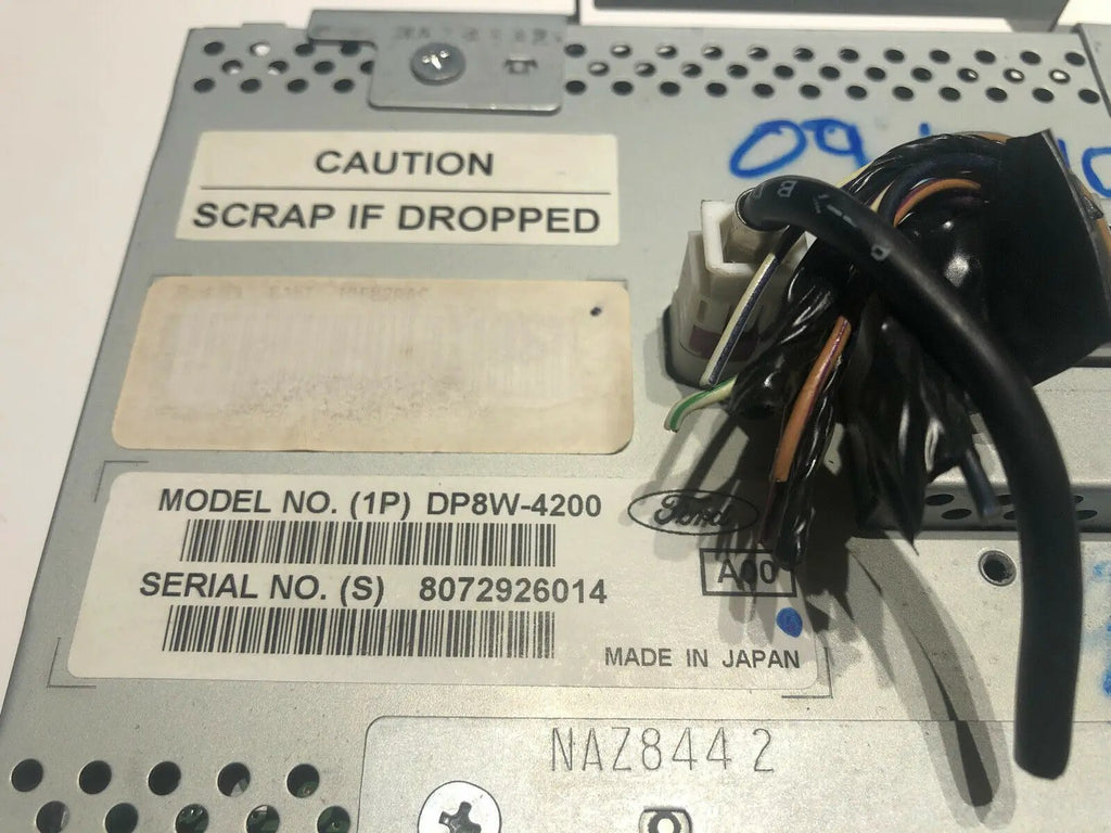 LINCOLN MKS Info/GPS/TV Screen (center dash mounted), w/navigation system 09 1 by LINCOLN
