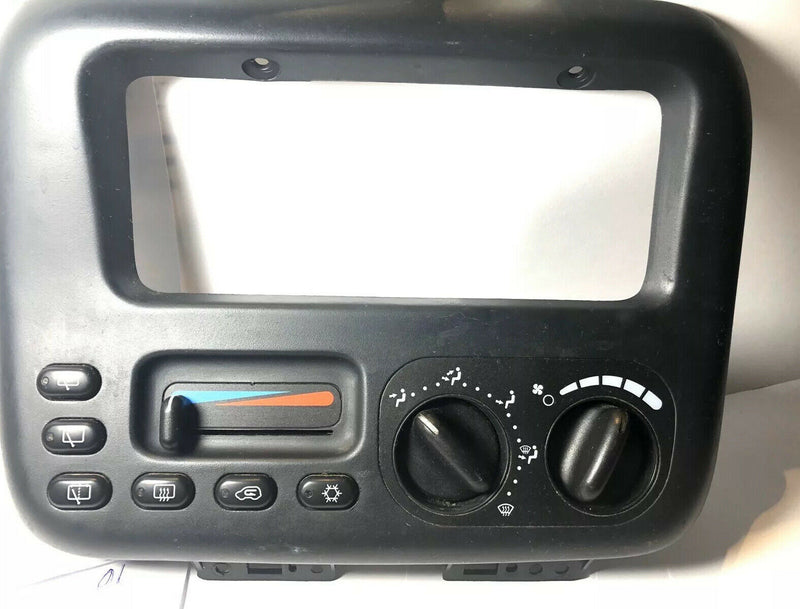 1996-97 98-1999 2000 Dodge Caravan TEMP AC CLIMATE CONTROL PANEL P4677215 Heat